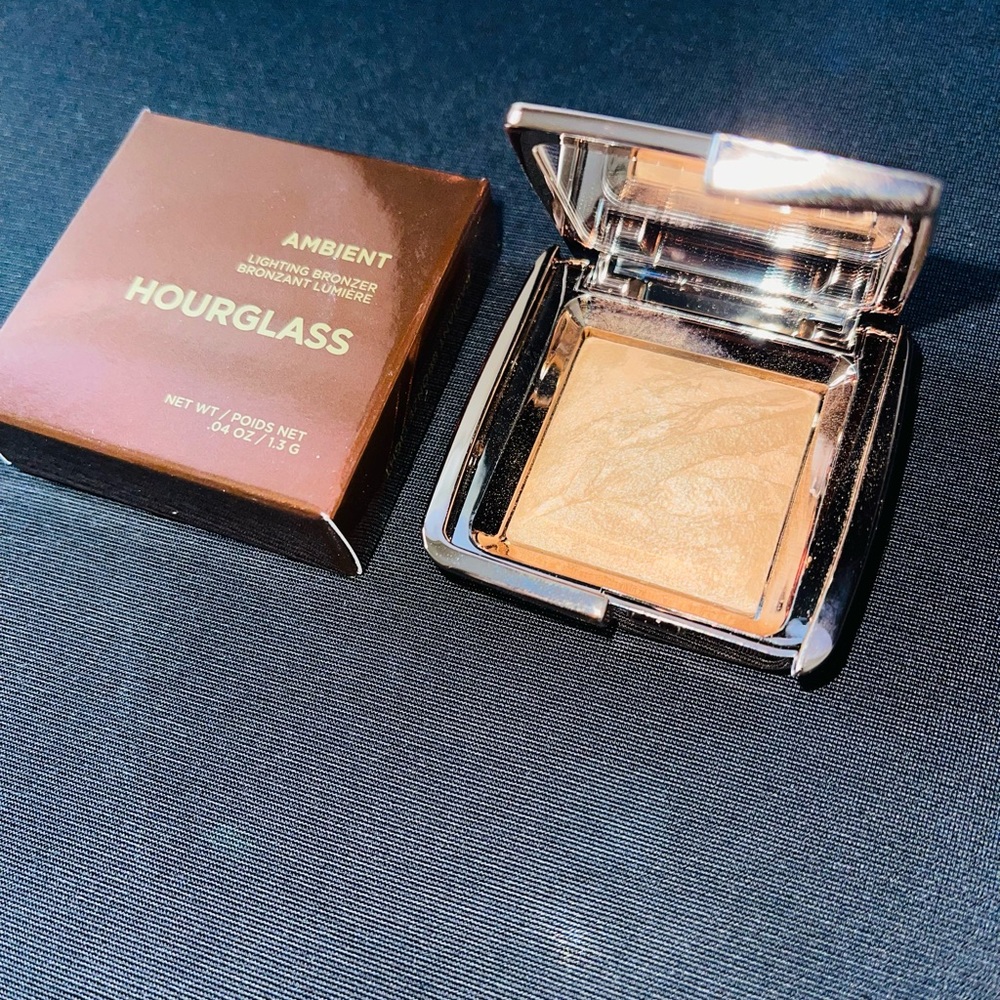 ♥️ BN HOURGLASS AMBIENT RADIANT LIGHT BRONZER SEPHORA ♥️